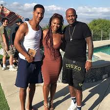 Kevin hart's wife is opening up about her husband's car accident. Kevin Hart S Wife Torrei Hart S Body Is No Longer Here To Play Photos