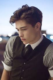 Luis Rosete's Instagram, Twitter & Facebook