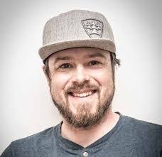 Thomas Fina's Instagram, Twitter & Facebook