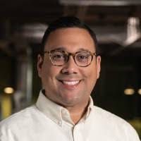 30+ perfiles de «Thomas Moya»