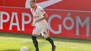 Papu gómez, 33, from argentina sevilla fc, since 2020 second striker market value: La Felicidad De Papu Gomez Con La Camiseta Del Sevilla
