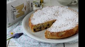 Soak the couscous and raisins in the water for about 5 minutes. Couscous Cake With Lime And Raisins Martino Taste