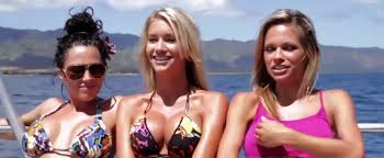 Its.PORN - Nude badass Taylor Seinturier diving into the ocean to meet with a  shark