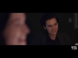 Death (94) murder (93) husband wife relationship (85) blood (81) friendship (75) violence (72) mother son relationship (71) bar (67) cigarette smoking (65) cult film (65) father son relationship (65) title spoken by character (64) flashback (62) kiss (59) dog (55) telephone call (54) crying. 6 Films D Amour A Voir Absolument Youtube Film D Amour Film Film Romantique