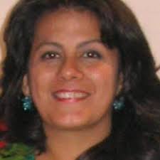 Marianne Robles (@mariannerobles)