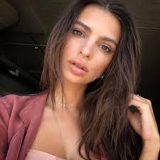 Emily Dunlap's Instagram, Twitter & Facebook