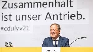 Außerdem soll deutschland zu einem klimaneutralen industrieland gemacht werden. Laschet Grune Zu Kleinteilig Fur Riesenambitionen Br24