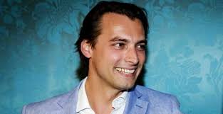 'media flirten niet steeds met complottheorieën'. Sue Amsterdam On Twitter Behavioural Design Digest How Thierry Baudet Won The Dutch Elections This Week Https T Co Pw1zbiecpa