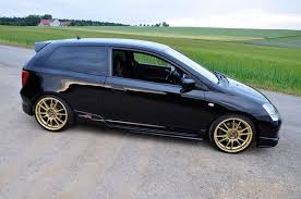 ultraleggera 18 on honda civic type r ozracing racing ultraleggera rim wheel シビック