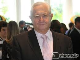 O jornalista boris casoy, um dos maiores nomes do. O Problema E Ter Mais Audiencia Que O Original Diz Boris Casoy Sobre Satira Do Panico