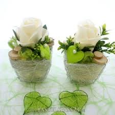Tischgestecke Tischdeko Fur Hochzeit Zum Selber Machen Mit Rosen Grun Tischgestecke Hochzeit Tischdeko Hochzeit Tischdeko Hochzeit Selber Machen