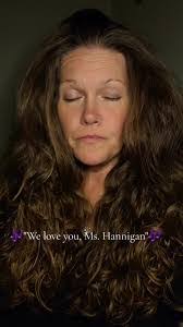 Annie Leak's Instagram, Twitter & Facebook