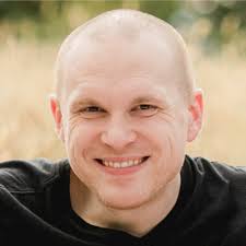 Today I was dismayed one of my favorite email newsletters only had 1 news  story, when usually it contains 3-5 stories. I re-read the newsletter and  realized there were 4 news stories.