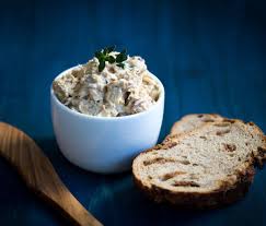 Une rillette de poisson forte en goût pour un vrai apéro canaille. Rillettes De Maquereaux La Delicieuse Recette