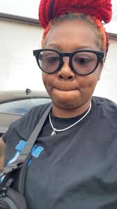 That's crazy as heck, Vehicles in Dearborn Heights covered in thick ice due  to a water main break 🤦🏽‍♀️🤦🏽‍♀️