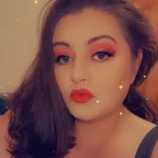 Dani Quinn 🖤❤️ (@MadLoveDani)