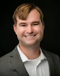 Luke Lauer's Instagram, Twitter & Facebook