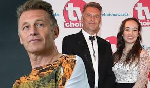 Chris packham's age is 59. Chris Packham Winterwatch Host Talks Lack Of Interest From Stepdaughter Megan Mccubbin Eagles Vine