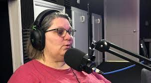 Beth Brickhouse's Instagram, Twitter & Facebook