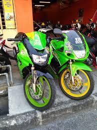 Sebuah lukisan buram yang digantung di gereja inggris selama lebih dari 100 tahun telah dikaitkan dengan maestro pelukis terkenal, titian. Kawasaki Ninja 150 Rr Cover Set Indonesia Malayhaha