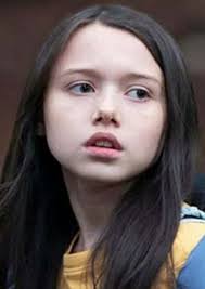 Fan Casting Violet McGraw as Bella Cross in Richman's: Pet Sematary (2025) 