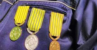 Semnul onorific in serviciul patriei, majorarea pentru vechimea suplimentara si majorarea pentru contributia suplimentara. M Ap N NoutÄÈi Privind Acordarea Semnului Onorific In Serviciul Patriei Stiri De Ultima Ora Din Cluj Napoca