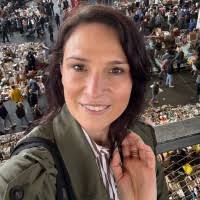 50+ "Kam Ma" profiles