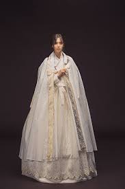 Americanized koreans add meaning to their weddings by embracing their heritage and incorporating the deep symbolism of korean weddings into their what should i wear to a korean wedding? Korean Wedding Hanbok Online