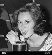 Marilyn Burr's Instagram, Twitter & Facebook