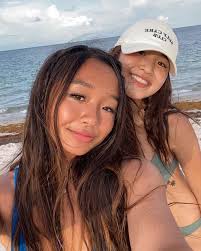 happy birthday to the most selfless person that continues to be a blessing  in my life. i love you so much 🐢