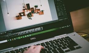 Laptop terbaik untuk desain grafis memang wajib memiliki spesifikasi yang besar, namun tentunya ada harga lebih yang harus dibayar untuk macbook sejak dulu memang selalu jadi acuan untuk laptop desain grafis dan model terbarunya pun masuk dalam jajaran laptop desain grafis terbaik. 10 Laptop Dell Untuk Desain Grafis Terbaik Dan Paling Laris