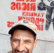 Es el Día nacional de las Ovejas Negras de la familia. ¡Un brindis por esas  ovejas negras!