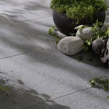 Dalle En Granit Pepperino Gris Nuance L 50 X L 50 Cm Ep 20 Mm Dalle Pierre Naturelle Dalle Pierre Pierre Naturelle