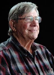 Elliot Marks's Instagram, Twitter & Facebook