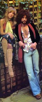 They were married back in 2000. Classic Rock In Pics ×'×˜×•×•×™×˜×¨ Stevie Nicks And Lindsey Buckingham 1977