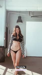 nimporte lequel.. - Porn Videos & Photos - EroMe