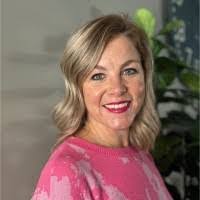 Amanda Salata's Instagram, Twitter & Facebook