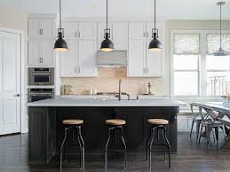 This post will cover some of the pros and cons of each. 8 Stylish Tuxedo Kitchen Designs Hgtv