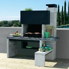 Fabricant de barbecue en pierre reconstituée, la pierre d'antan vous propose plusieurs modèles de barbecue fixe d'extérieur pour aménager votre jardin en espace de convivialité. Bbq Moderne Sur S Plurielles Fr Barbecue Exterieur En Pierre Design Barbecue Barbecue Jardin