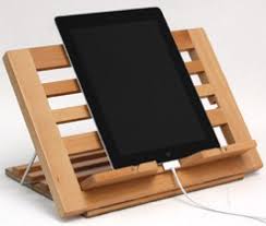Art Alternatives Napa Table Easel Book Stand Made From Solid Beechwood It S A Perfect Table Or Lap Top Rest For Art Projects Table Easel Book Stands Easel
