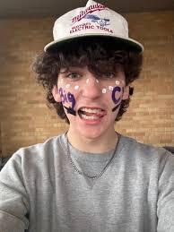 Online predators targeted a Kentucky teen for sextortion. He died less than  an hour later. WHAT YOU NEED TO KNOW:  https://www.whas11.com/article/news/investigations/focus/kentucky-child-sextortion-glasgow-teen-dies-eli-heacock/417-6b969b5e-3741-40de  ...