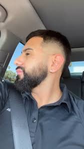 A veces de negro 😌, #viral #viralvideos #viralpost #viralreels #reels  #explore #reelsinstagram #explorepage #share #share #réel , #negro  #colornegro #olerbien