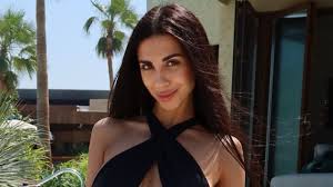 Sara Sfamurri | Bio, Wiki, Age, Height, Net Worth, Dating, Facts