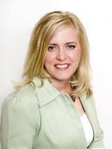 Danielle Benfield's Instagram, Twitter & Facebook