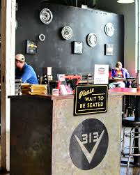 Community Highlights: Meet Zane Hunt of Via 313 Pizza