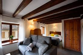 Podrás descansar y relajarte en estas casas rurales que conservan todo el. Hotel Rural El Papamoscas La Hiruela Updated 2020 Prices