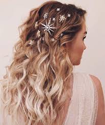If you have short hair or are craving long hairstyles for prom, there are tons of looks to choose from. 55 Elegant Prom Hairstyles Belletag
