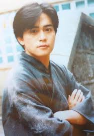 呢度有幾多人認得佢？ 如果你知佢係邊個證明你當年都成日轉台| Facebook