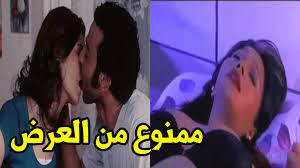 المشهد الساخن الممنوع من العرض راح يذاكر مع زميلته استغل ان امها نزلت ونزل  فيها بوس و.. - YouTube