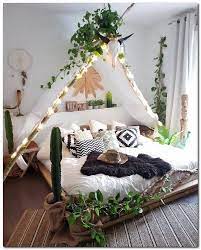 38 Cozy Minimalist Bedroom Decorating Ideas Bedroomdecoratingideas Minimalistbedroomideas Cozy Bohemian Bedroom Decor Bedroom Decor Bohemian Interior Design